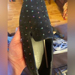 Mens loafer shoes with colored stones on them